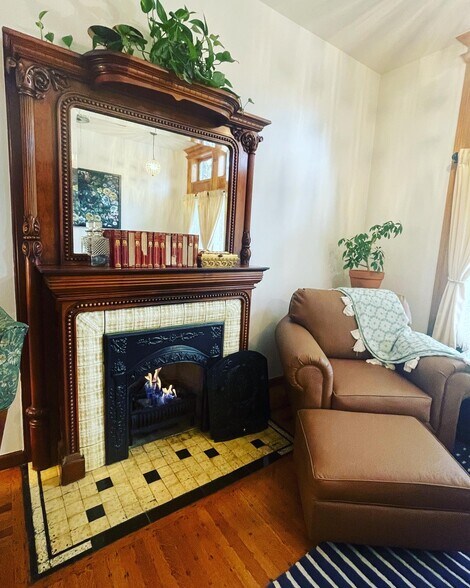 More Photos Of 1430 Race St, Denver Hotel For Sale