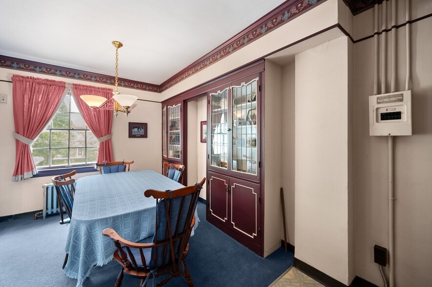 More Photos Of 16903 Fischer Rd, Cleveland Office For Sale