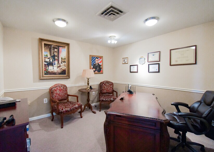 More Photos Of 6350-6356 Rolling Mill Pl, Springfield Loft Creative Space For Sale