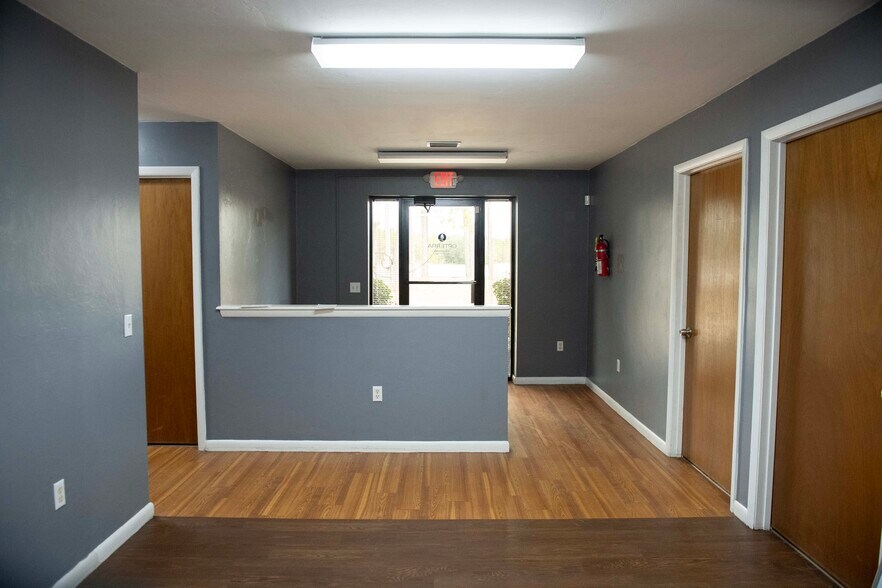 More Photos Of 4134 US 441, Lake City Light Manufacturing For Lease