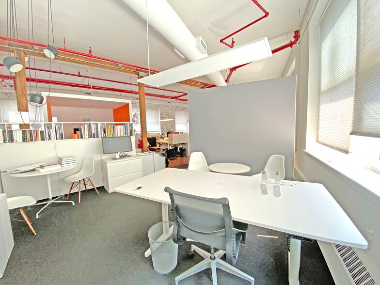 More Photos Of 110 York St, Brooklyn Office For Lease