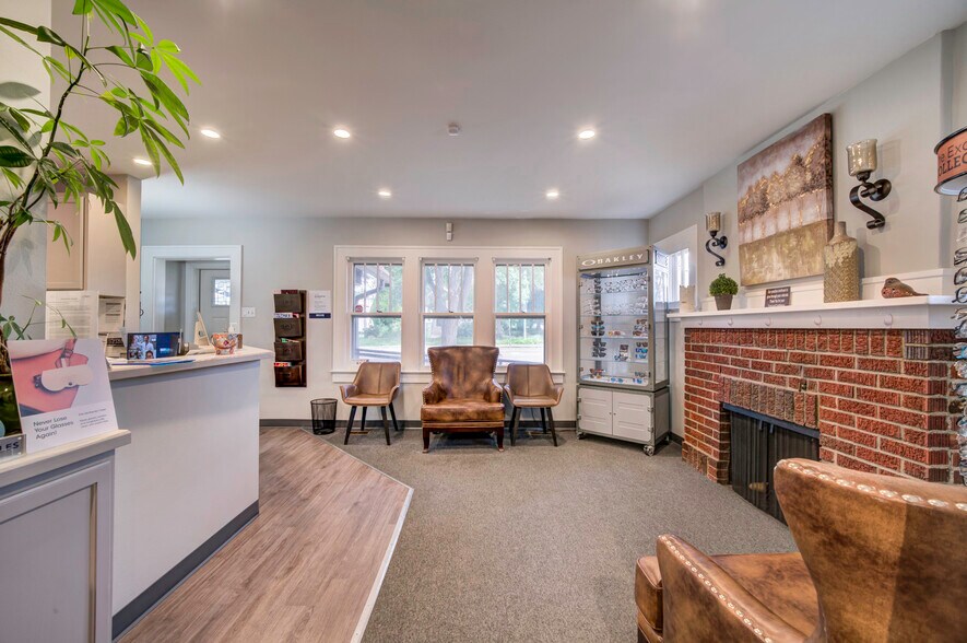 More Photos Of 1625 E Platte Ave, Colorado Springs Office For Sale