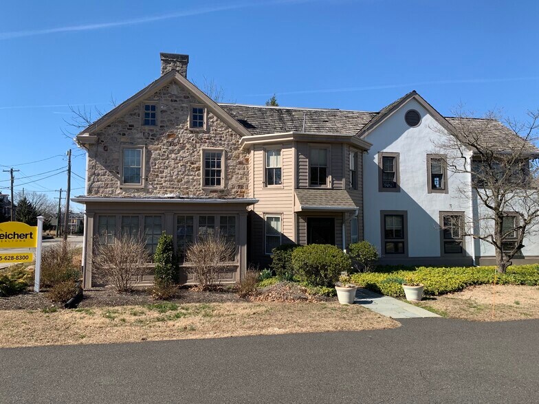 More Photos Of 581 Skippack Pike, Blue Bell Office For Lease