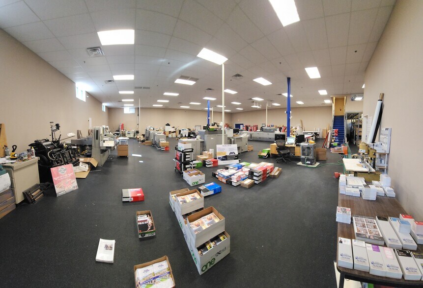 More Photos Of 159 N Gibson Rd, Henderson Warehouse For Sale