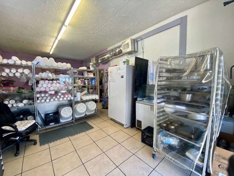 More Photos Of 6199 39th St, Groves Office For Sale