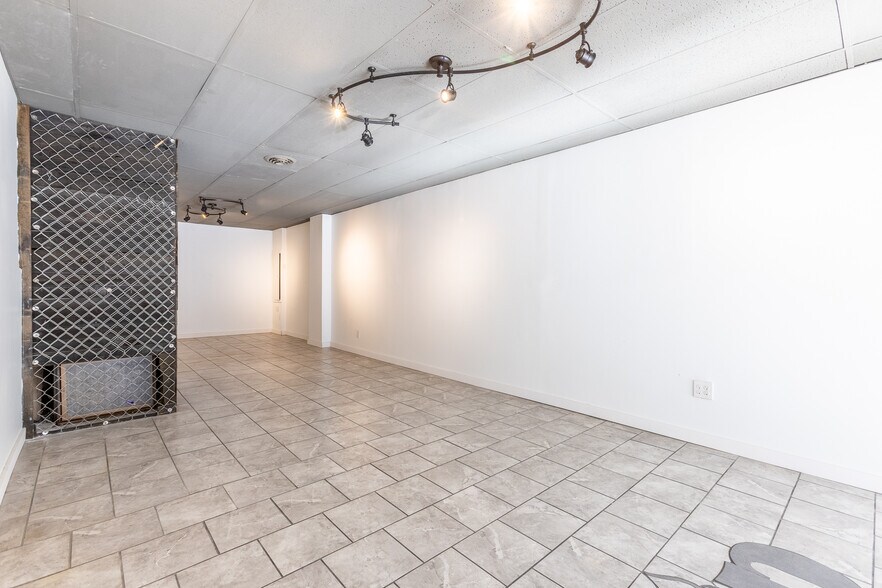 More Photos Of 749-755 E Warrington Ave, Pittsburgh General Retail For Lease