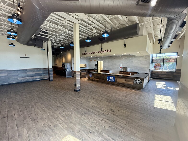 More Photos Of 1729-1739 N Broadway, Santa Maria General Retail For Lease