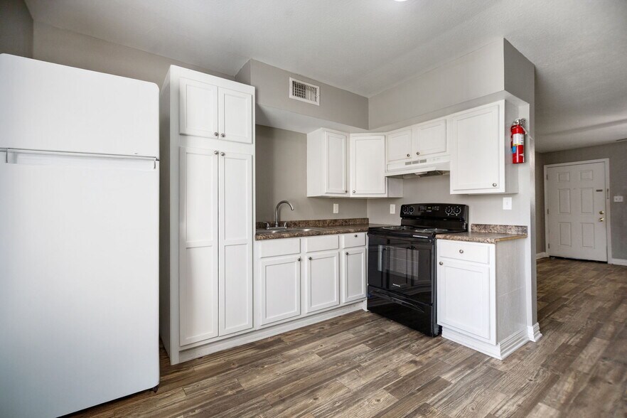 More Photos Of , Lufkin Multifamily For Sale