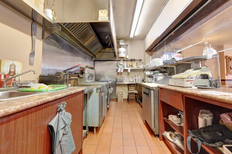 More Photos Of 448 Browns Line, Toronto Restaurant For Sale