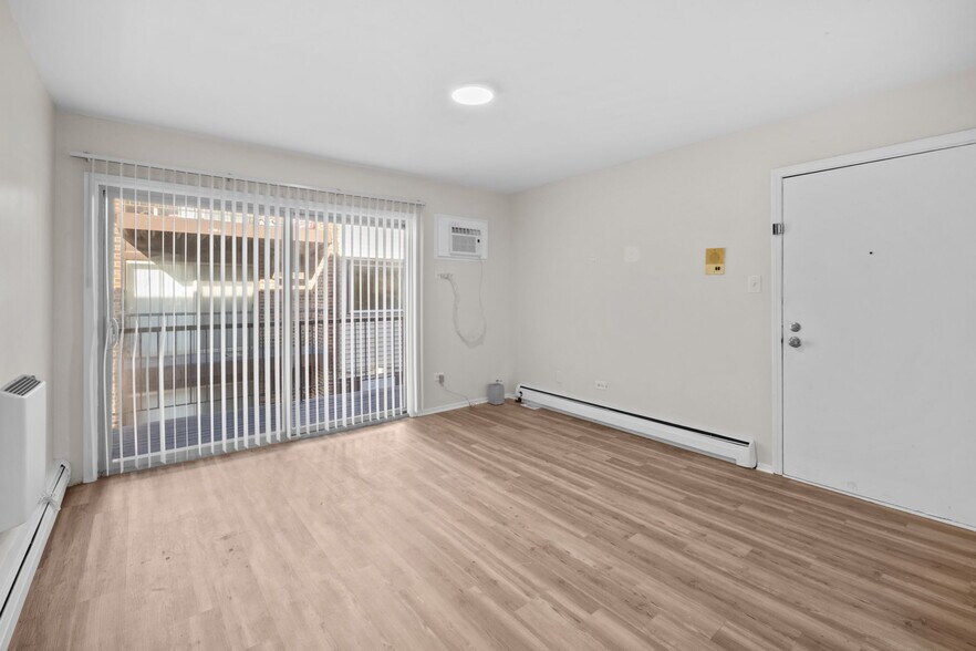 More Photos Of 3045 Bernice Rd, Lansing Apartments For Sale