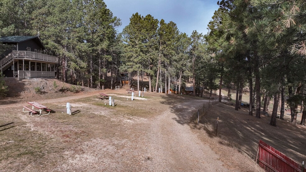 More Photos Of 1116 N 5th St, Custer Trailer Camper Park For Sale