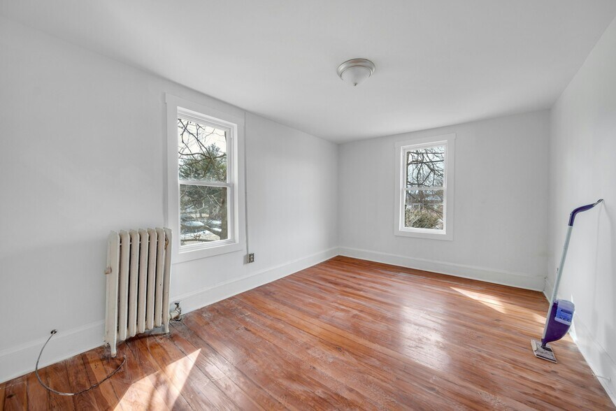 More Photos Of 10 Us Highway 46, Hackettstown Freestanding For Sale