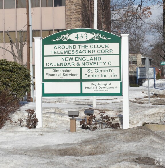 More Photos Of 433 Silas Deane Hwy, Wethersfield Office For Lease