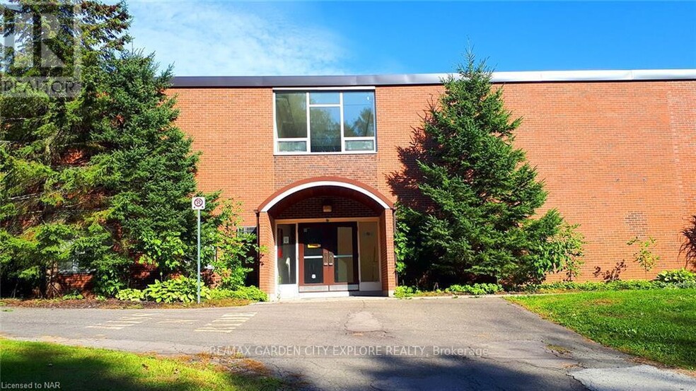 Primary Photo Of 1165 Centre St, Pelham Schools For Lease