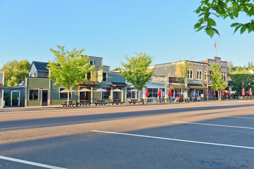 More Photos Of 1731-1745 Willamette Falls Dr, West Linn Storefront For Sale