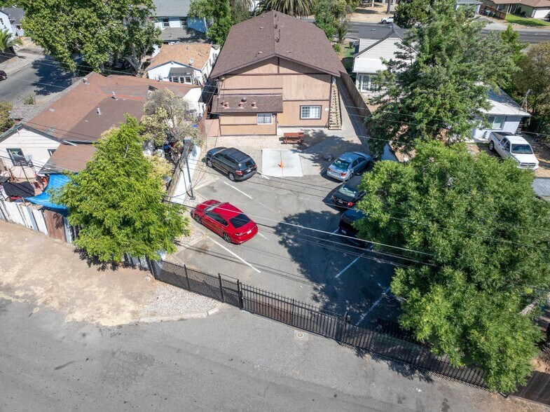 More Photos Of 2944 Del Paso Blvd, Sacramento Apartments For Sale