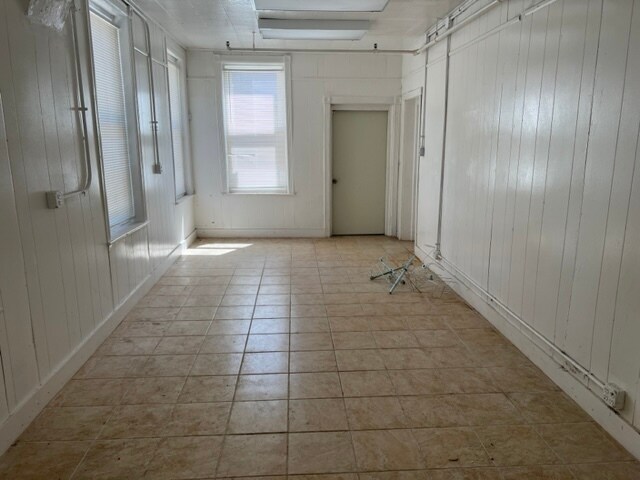 More Photos Of 100 Beecher Ave, Cheltenham Warehouse For Lease