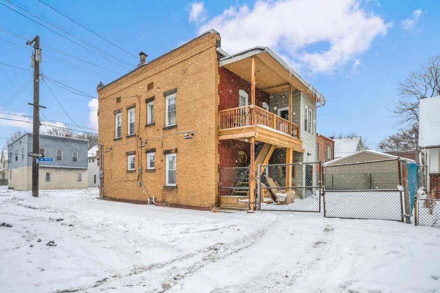 More Photos Of 3471 W 41st St, Cleveland Storefront Retail Residential For Lease