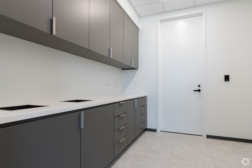 Photo of 9th Floor Ste 950