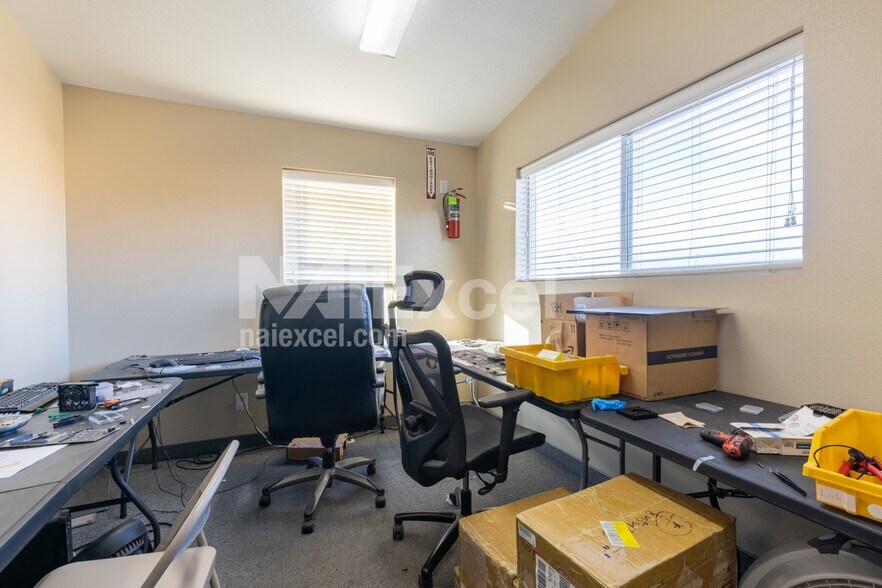 More Photos Of 260 DL Sargent Rd, Cedar City Warehouse For Sale