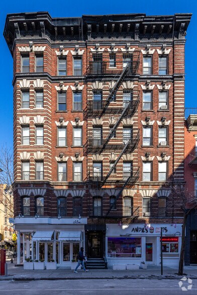 More Photos Of 185 Bleecker St, New York Apartments For Lease