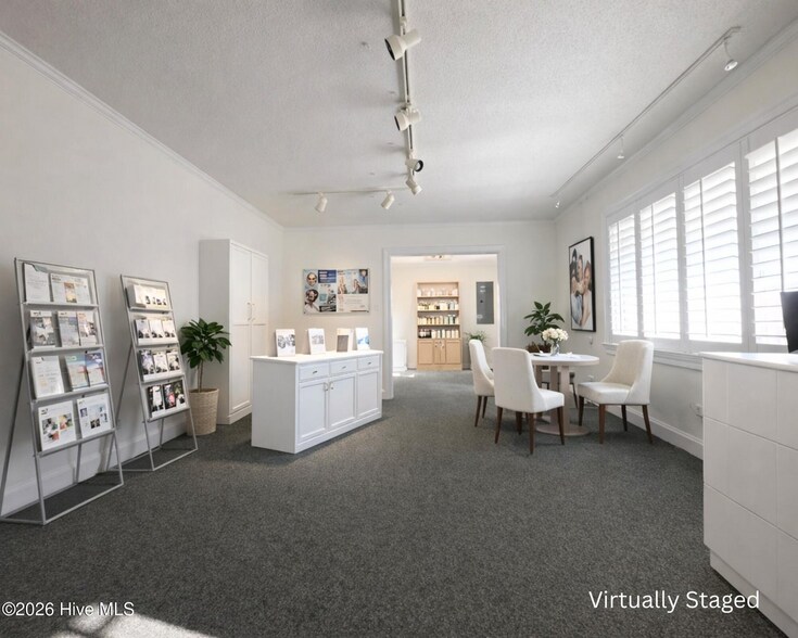 More Photos Of 2034 W 5th St, Washington Showroom For Sale