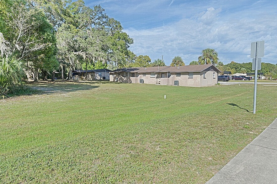 More Photos Of 1154 NE 1st St, Crystal River Apartments For Sale