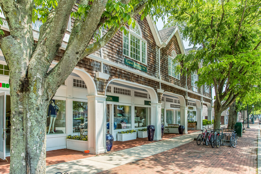 Primary Photo Of 66 Newtown Ln, East Hampton Storefront Retail Office For Lease