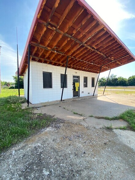 More Photos Of 8016 Spencer Jones Rd, Oklahoma City Restaurant For Sale