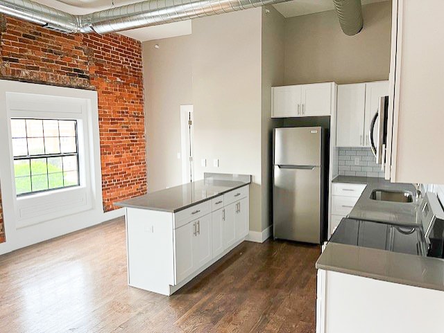 More Photos Of 1212 Meridian St, Anderson General Retail For Sale