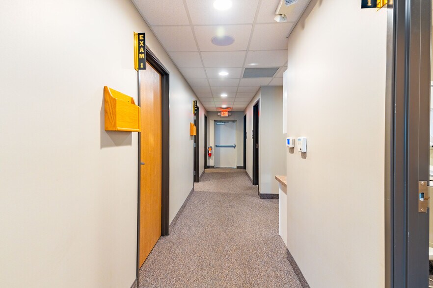 More Photos Of 29350 Harper Ave, Saint Clair Shores Office For Sale