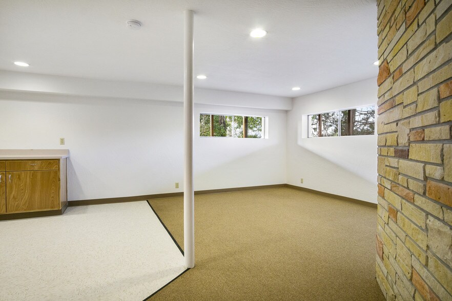 More Photos Of 111 Margaret Ln, Grass Valley Office For Sale