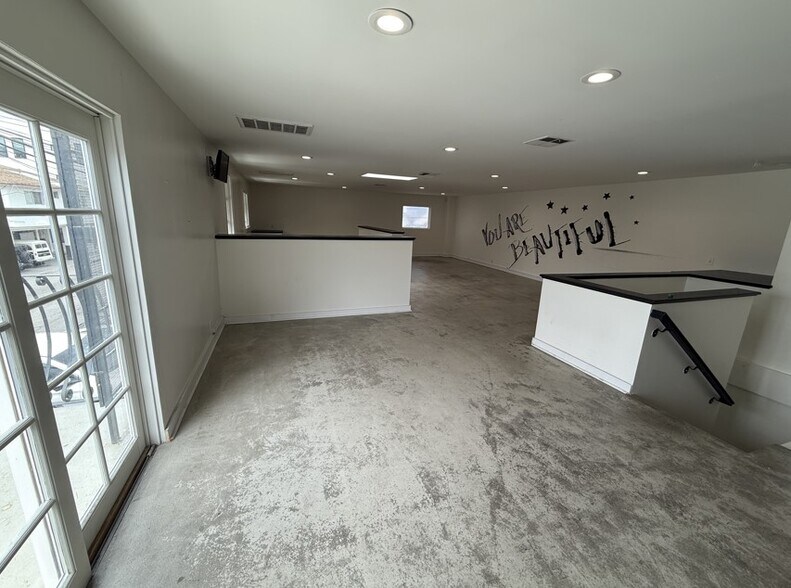 More Photos Of 8362 W 3rd St, Los Angeles General Retail For Sale