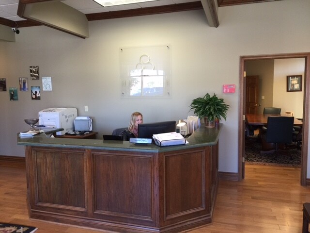 More Photos Of 2800-2828 W Country Club Dr, Oklahoma City General Retail For Lease