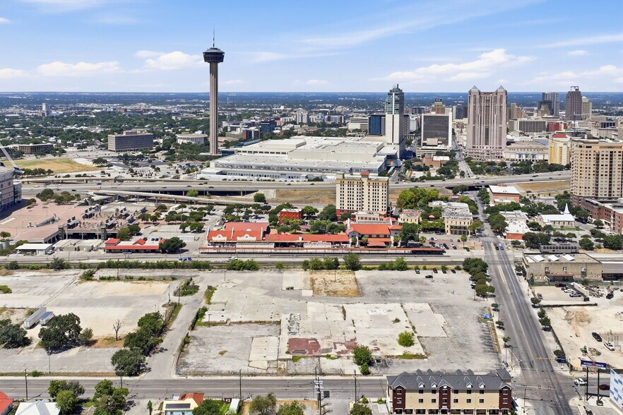 More Photos Of 1220 E Commerce St, San Antonio Land For Sale