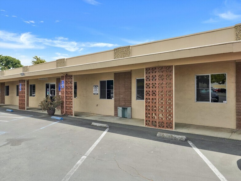 More Photos Of 840 Tuolumne St, Vallejo Storefront Retail Office For Sale