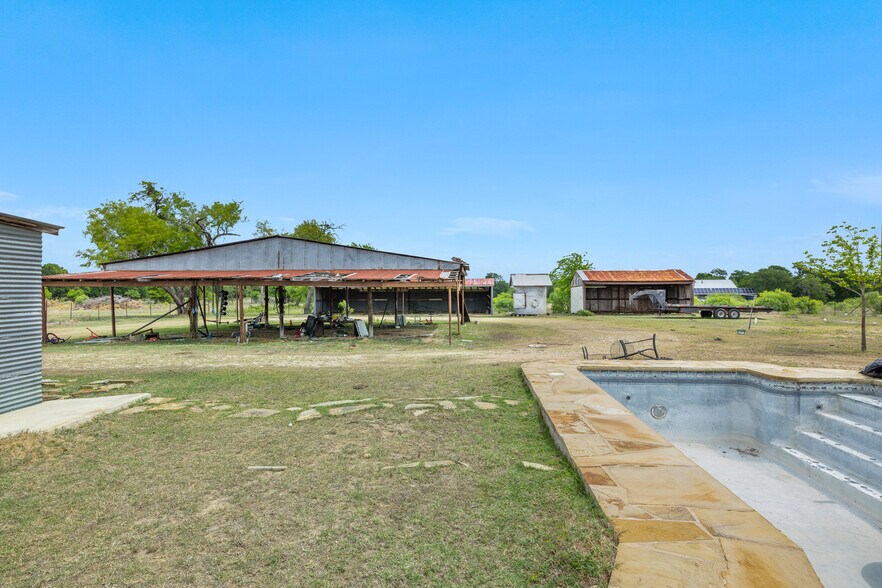 More Photos Of 9765 State Park Rd, Lockhart Land For Sale