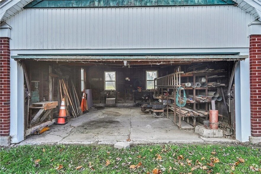 More Photos Of 11725 Big Tree Rd, East Aurora Flex For Sale