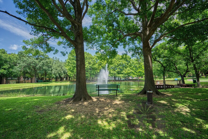 More Photos Of 600 Six Flags Dr, Arlington Office For Lease