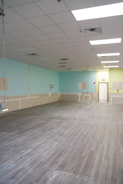 More Photos Of 8490 Hwy 72 W, Madison General Retail For Lease