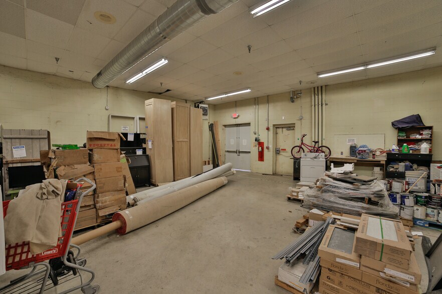 More Photos Of 9408 Apison Pike, Ooltewah Storefront For Lease