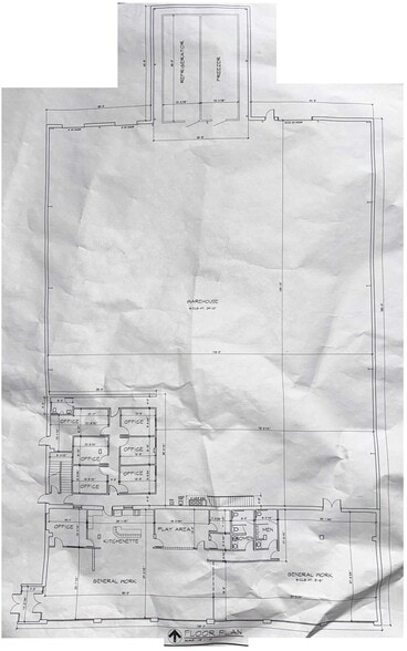 More Photos Of 1703 S Veterans Pky, Bloomington Warehouse For Lease