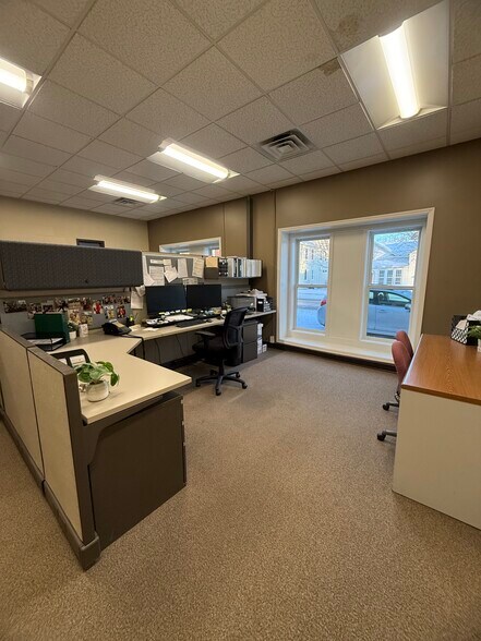 More Photos Of 122 E Lincoln Ave, Fall Creek Office For Sale