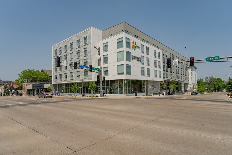 More Photos Of 1101 2nd St SW, Rochester Hotel For Lease