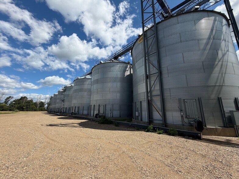 More Photos Of 500 North St W, Harvey Food Processing For Sale