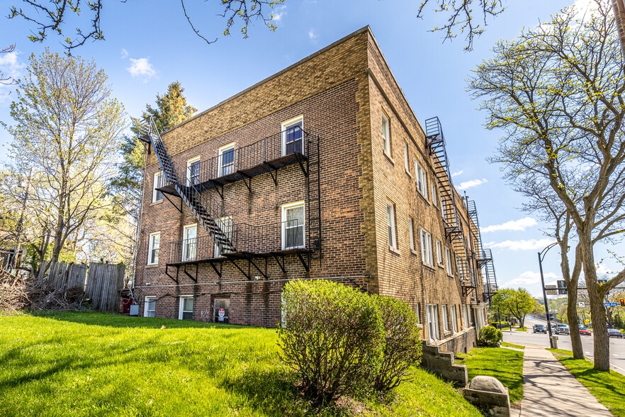 More Photos Of 865 Lake Ave, Rochester Apartments For Sale