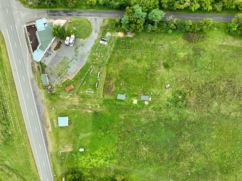 More Photos Of 12167 Lee Hwy, Sperryville Veterinarian Kennel For Sale