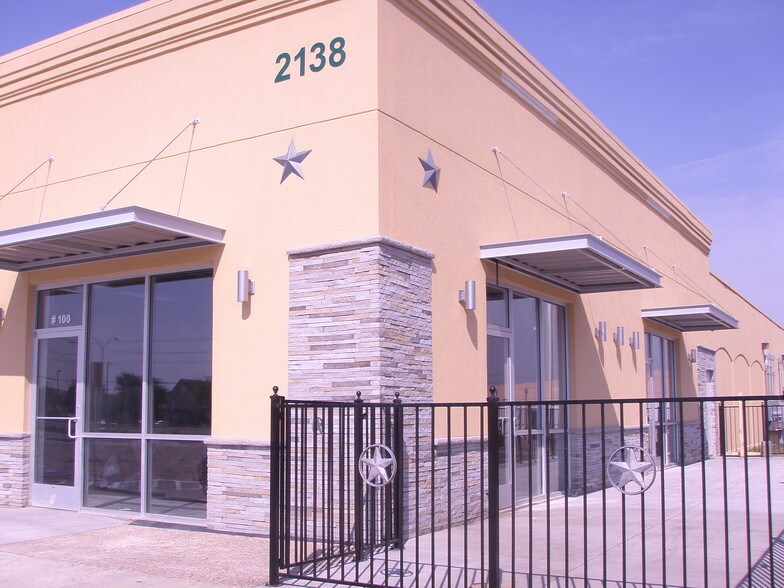 More Photos Of 2138 N Josey Ln, Carrollton Freestanding For Lease
