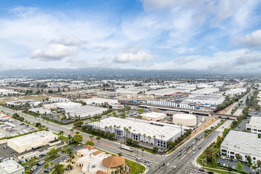 More Photos Of 10712-10748 Bloomfield Ave, Santa Fe Springs Warehouse For Lease