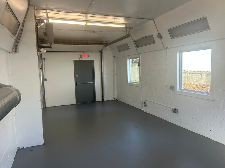 More Photos Of 377 Washington St, West Warwick Service For Sale